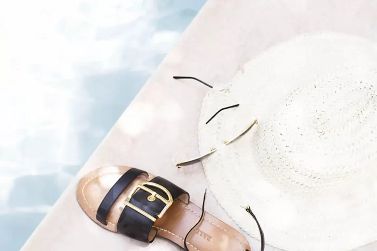 5 Summer Travel Outfits to Get You Through the Airport in Style